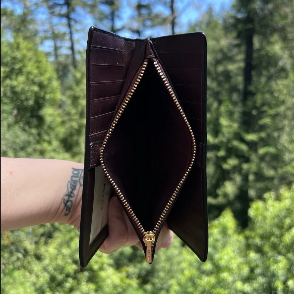 COACH Black Pebble Leather Bifold Snap Wallet with Gold Hardware AUTHENTIC
